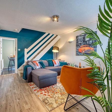 Capri 13 Sa - Contemporary 2 Bedroom House In Loughborough With Free Parking, Close To Loughborough University & M1 Motorway Zewnętrze zdjęcie
