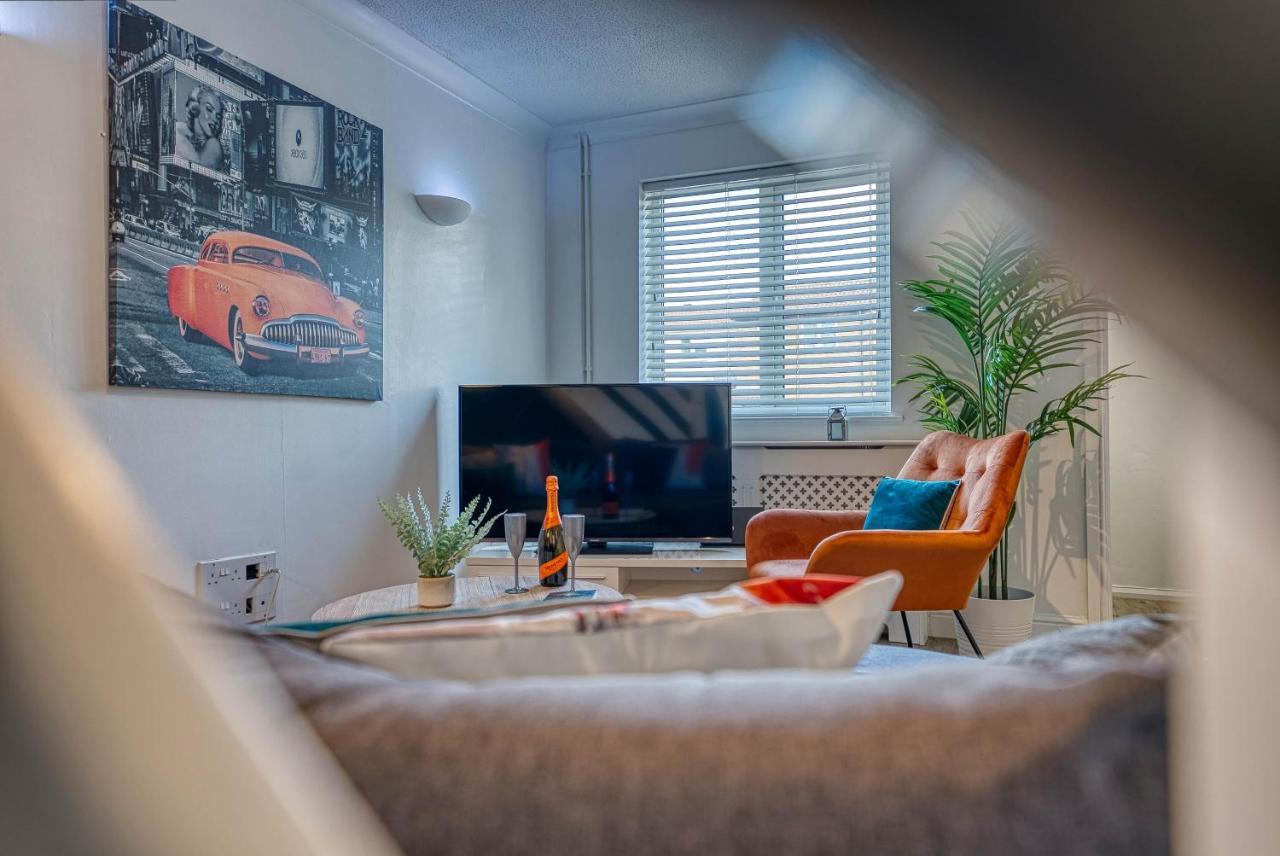 Capri 13 Sa - Contemporary 2 Bedroom House In Loughborough With Free Parking, Close To Loughborough University & M1 Motorway Zewnętrze zdjęcie