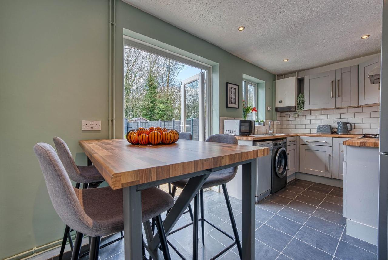 Capri 13 Sa - Contemporary 2 Bedroom House In Loughborough With Free Parking, Close To Loughborough University & M1 Motorway Zewnętrze zdjęcie