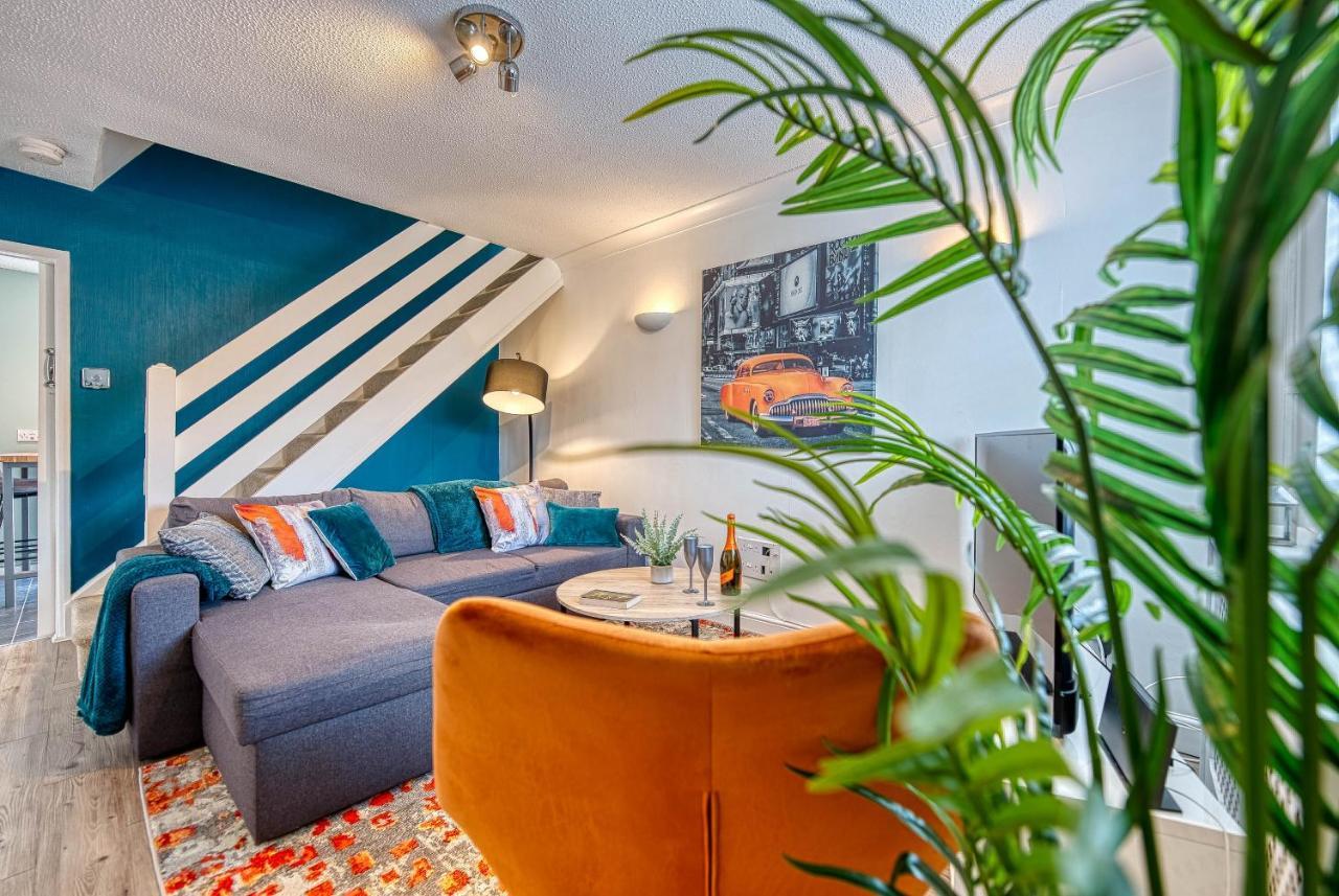 Capri 13 Sa - Contemporary 2 Bedroom House In Loughborough With Free Parking, Close To Loughborough University & M1 Motorway Zewnętrze zdjęcie